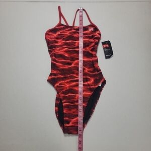 TYR NWT CutoutFit Swimsuit. Sleek with flexible straps. XXS